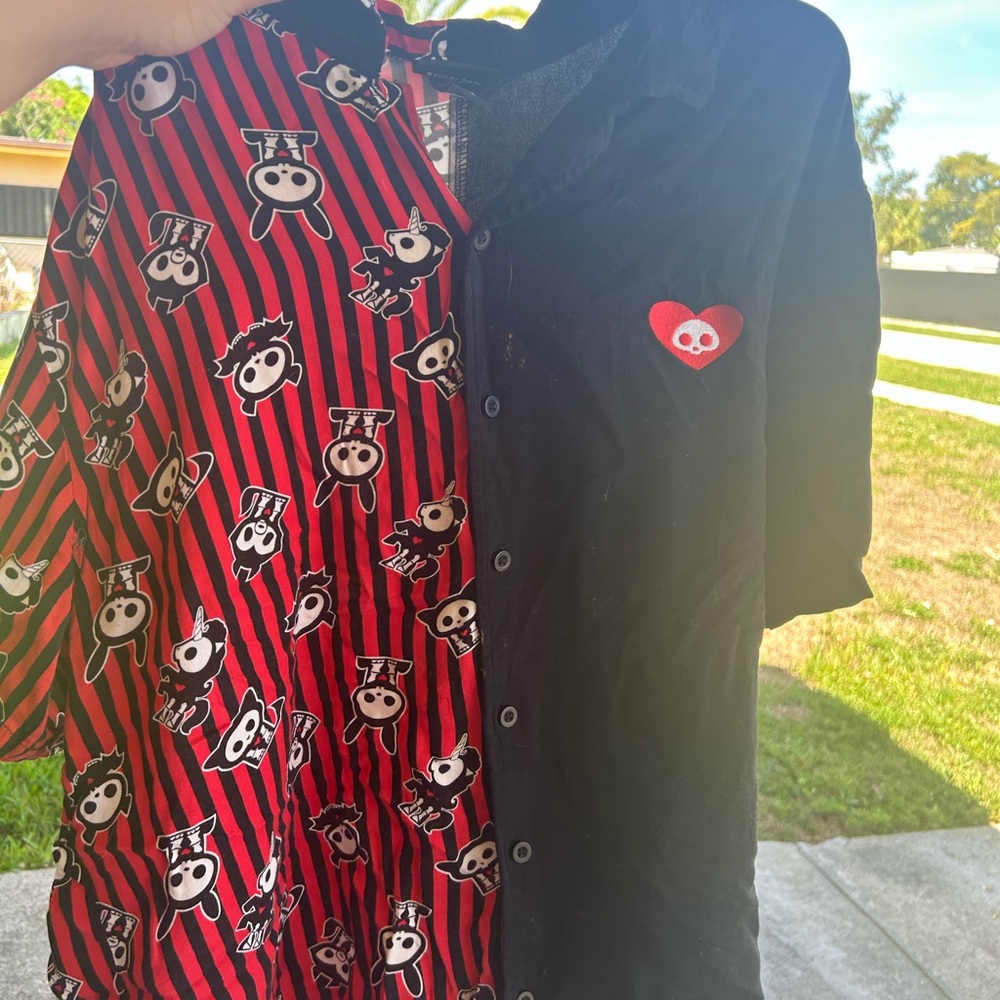 Hot Topic Red and Black Split Shirt